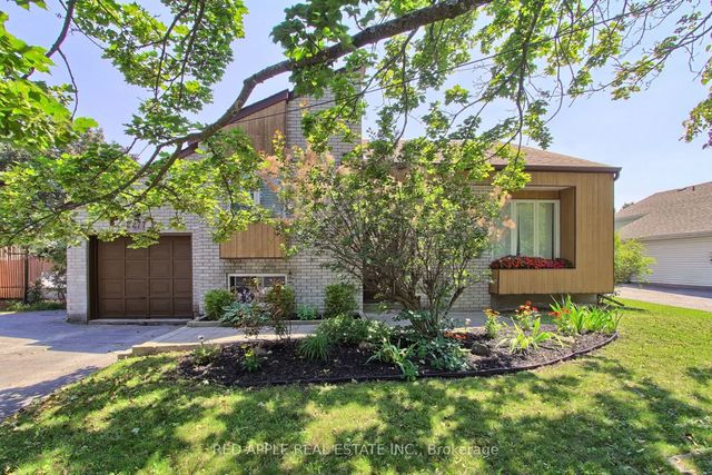 2277 Scythes Street, Innisfil