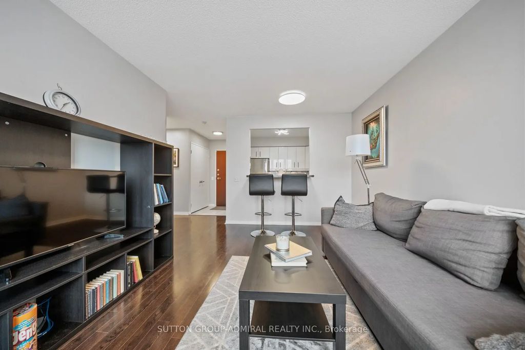 81 Townsgate Drive 1103, Vaughan