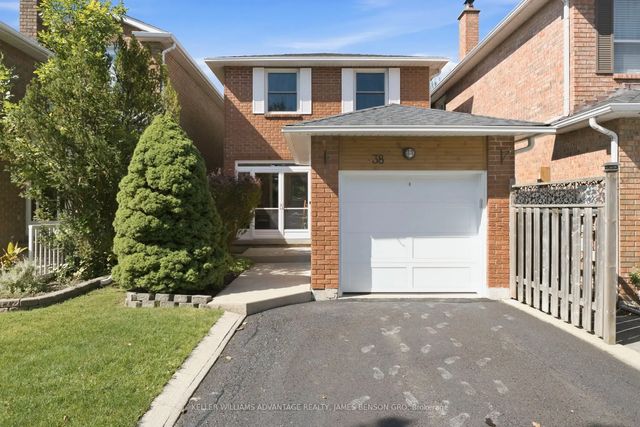 38 White Boulevard, Vaughan