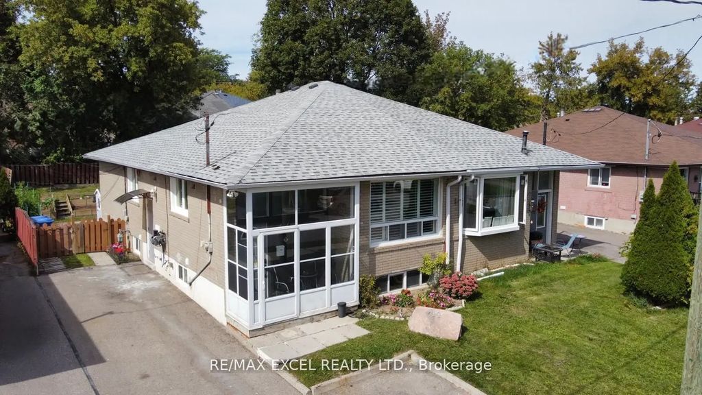 44 Lindsay Avenue, Newmarket