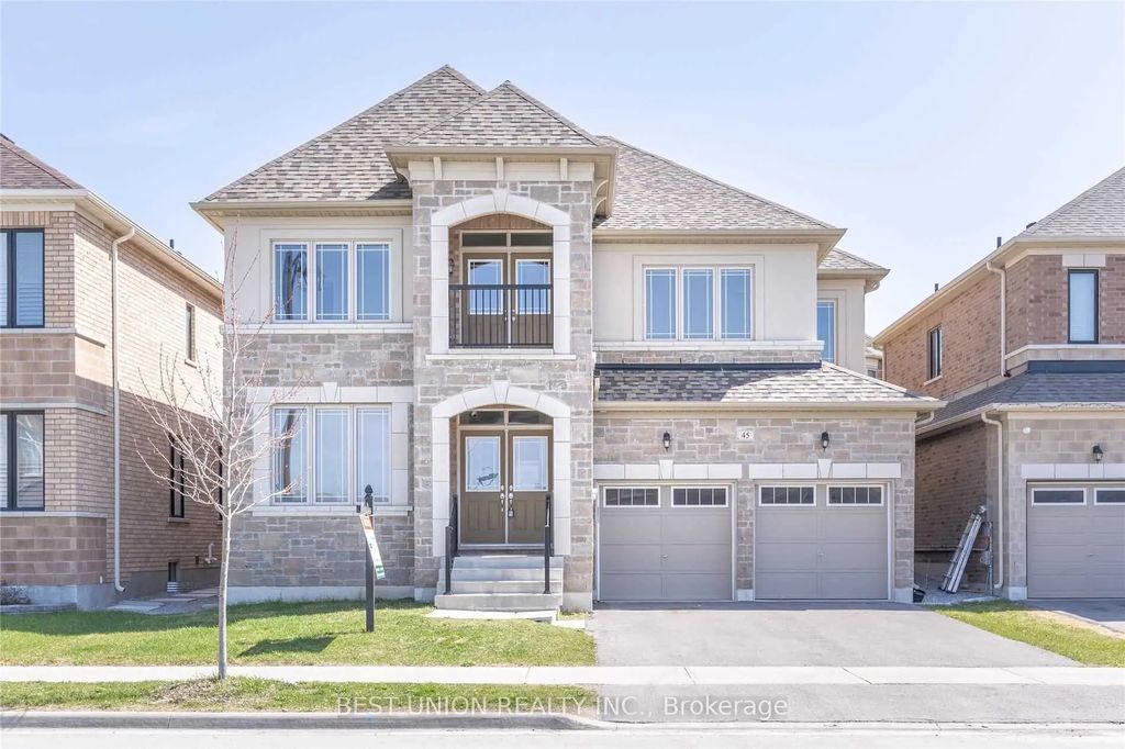 45 Walter English Drive, East Gwillimbury