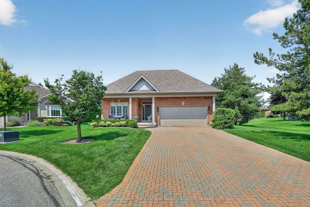 26 Hagen Hollow, Whitchurch-Stouffville