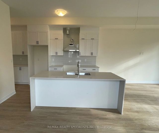 39 De La Roche Drive, Vaughan