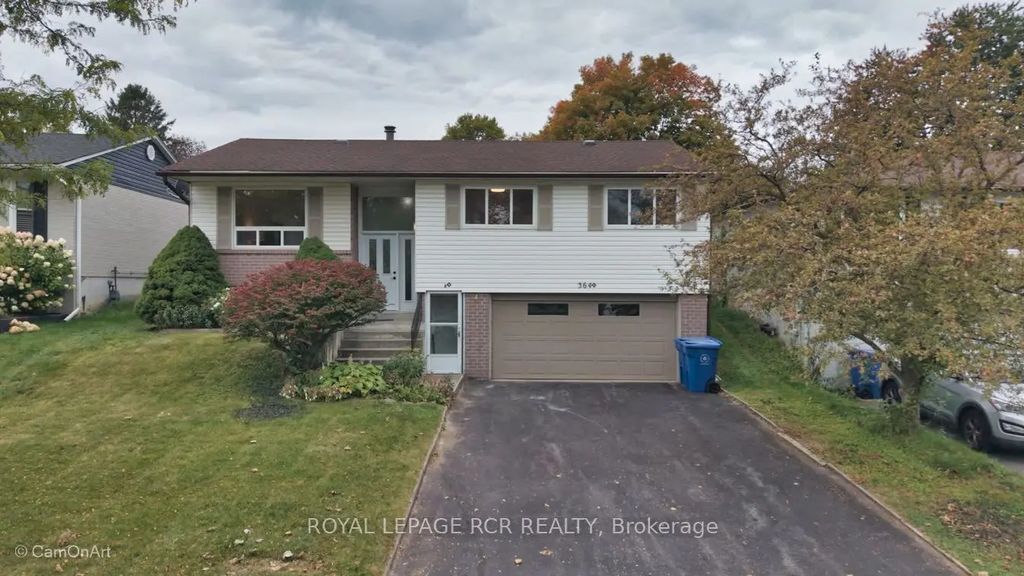 364 Dixon Boulevard, Newmarket