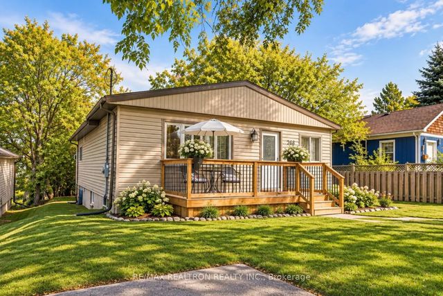 268 Kenwood Avenue, Georgina