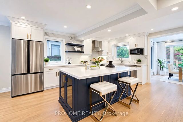 36 Summerfeldt Crescent, Markham