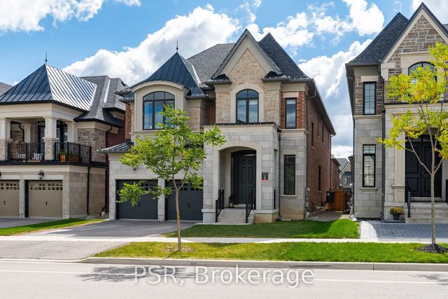 33 Pine Heights Drive, Vaughan