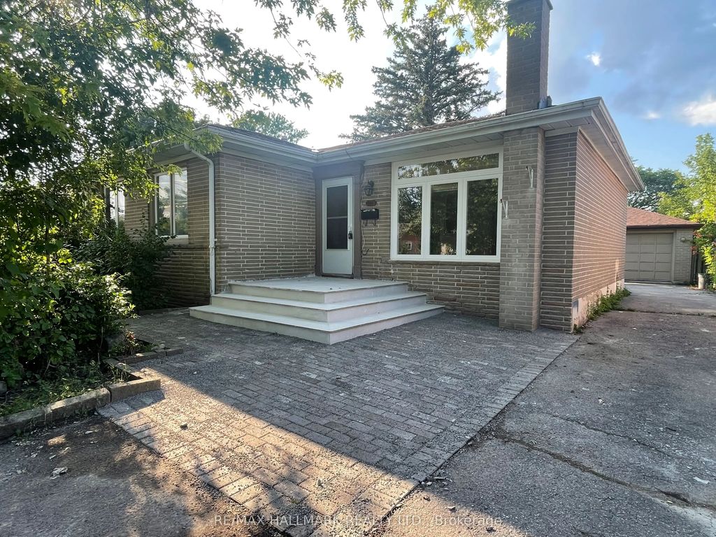 116 Cartier Crescent Main Floor, Richmond Hill