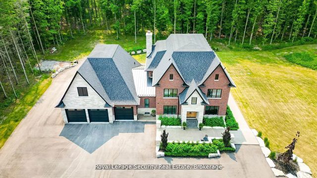 2464 15th Side Road, New Tecumseth