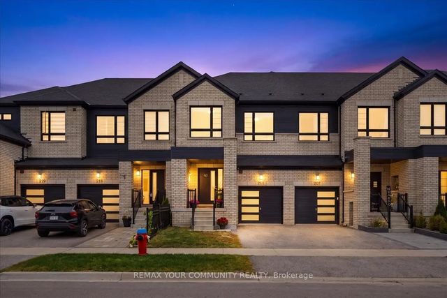211 Landolfi Way, Bradford West Gwillimbury