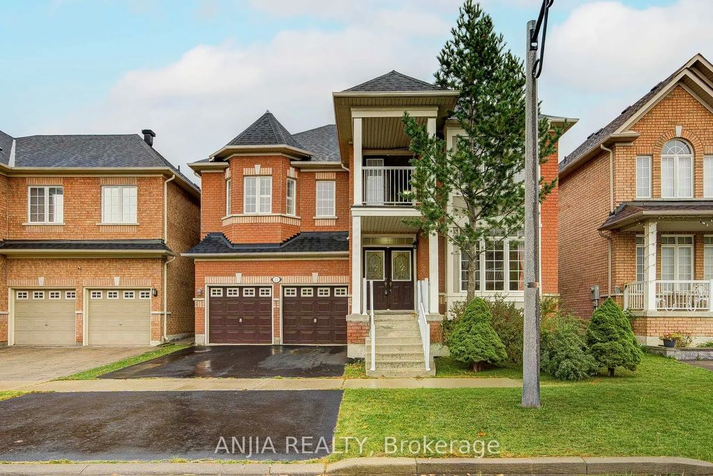 23 Ayhart Street E, Markham