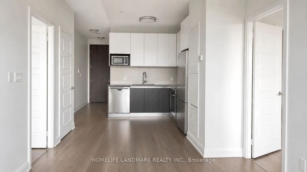 15 Water Walk Drive 819, Markham