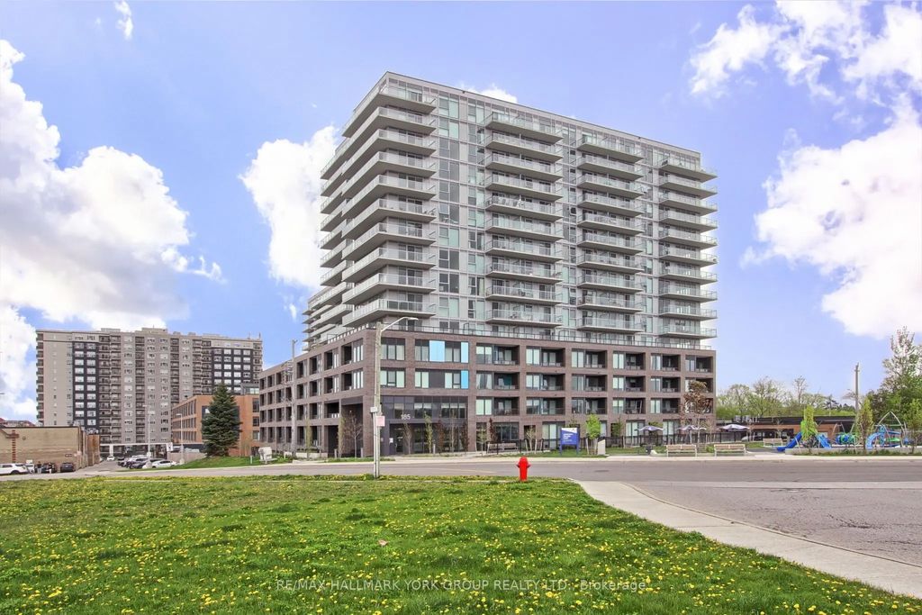 185 Deerfield Road 419, Newmarket