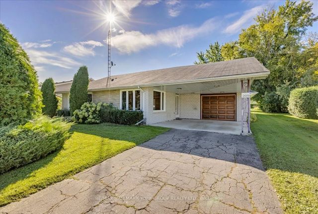 209 South Channel Drive, Georgina