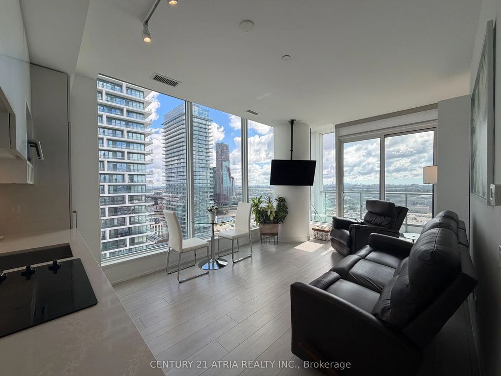 898 Portage Parkway 2303, Vaughan