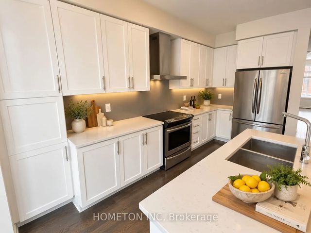 197 Salterton Circle, Vaughan