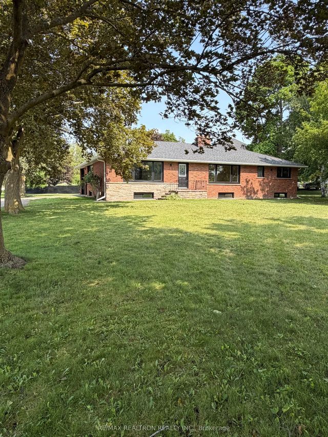 13 Circle Ridge Drive, Georgina