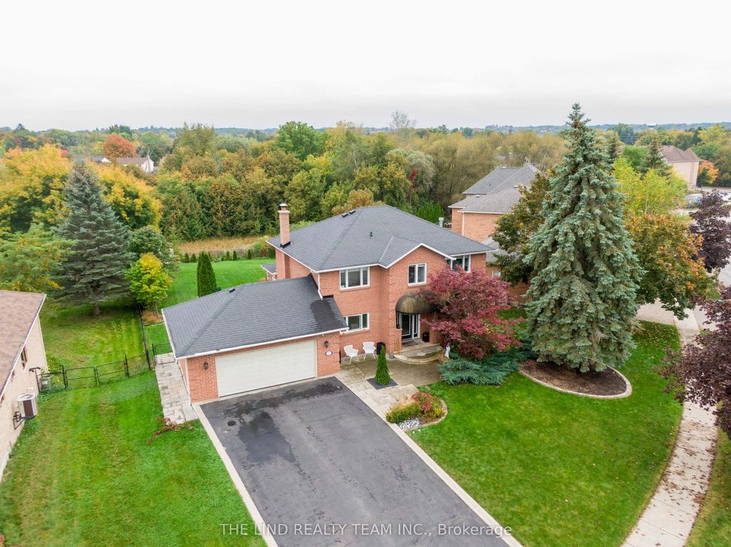 97 Thompson Drive, East Gwillimbury
