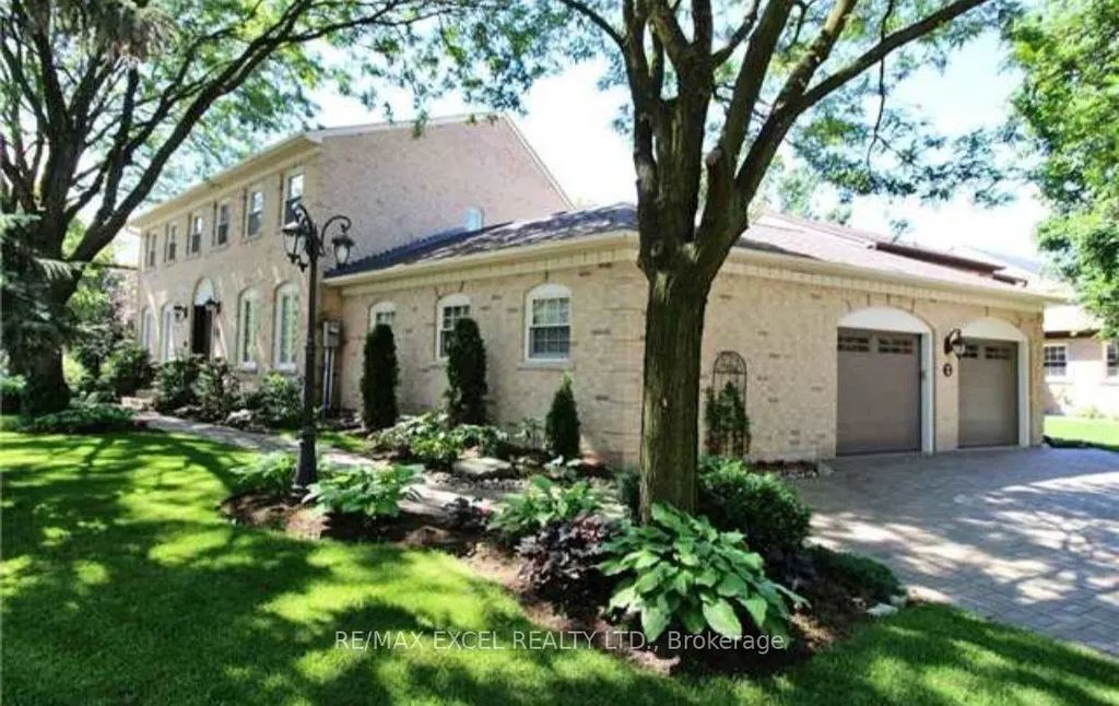 36 Hedgewood Drive, Markham