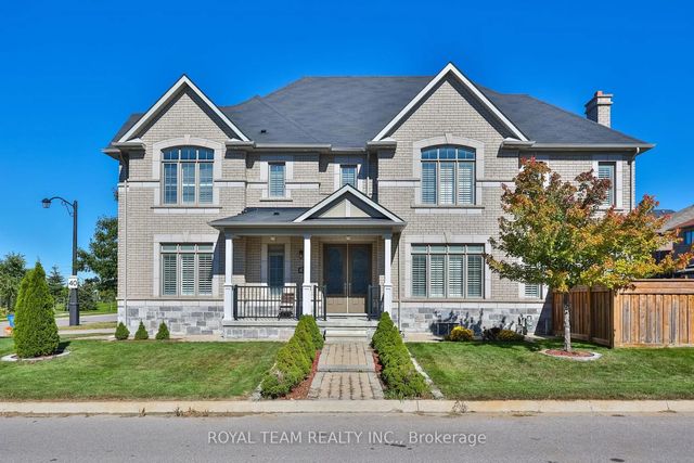 636 Mcgregor Farm Trail, Newmarket