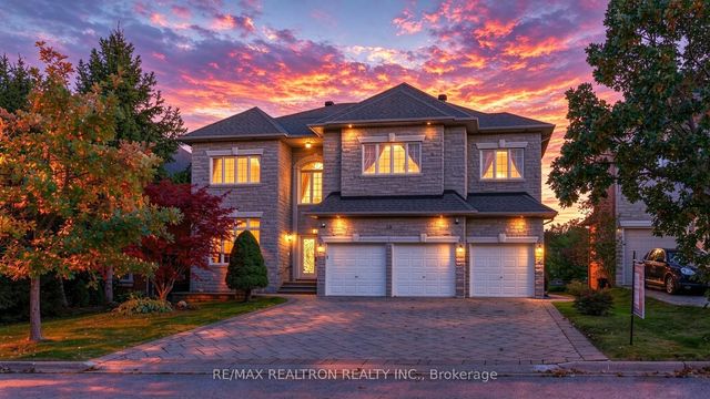 15 Ridgley Court, Richmond Hill
