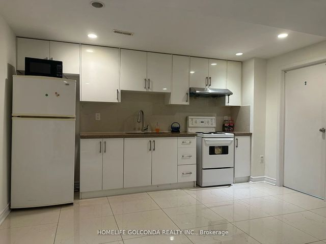 37 Halder Crescent, Markham