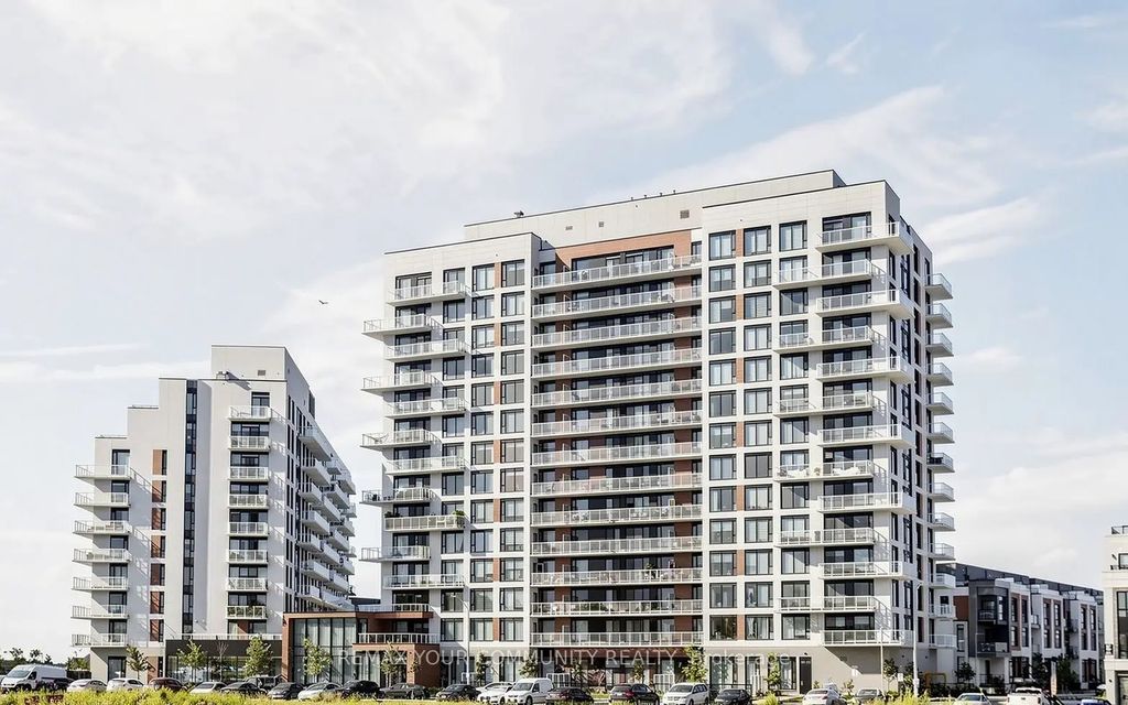 2 David Eyer Road 524, Richmond Hill