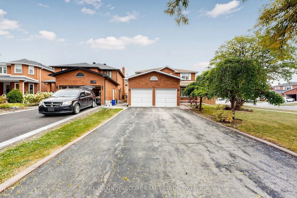 162 Venetian Crescent, Vaughan