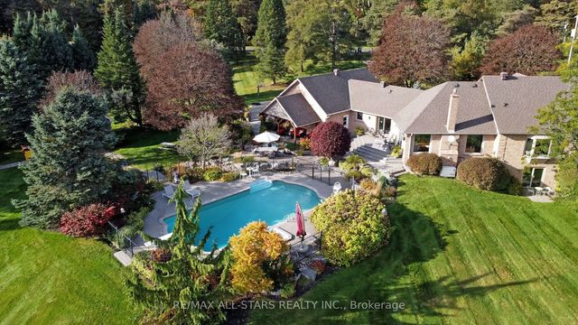 15 Lobraico Lane, Whitchurch-Stouffville