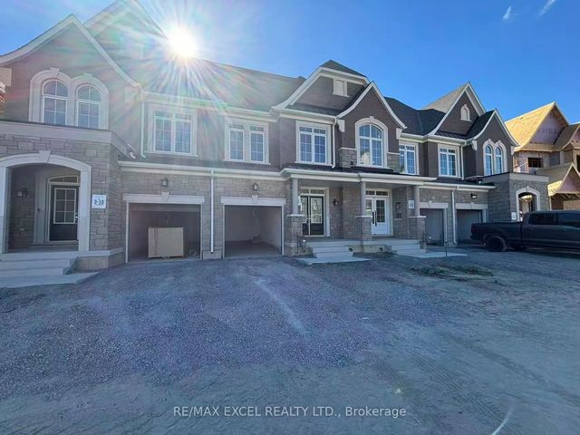 76 Gathering Lane, Richmond Hill