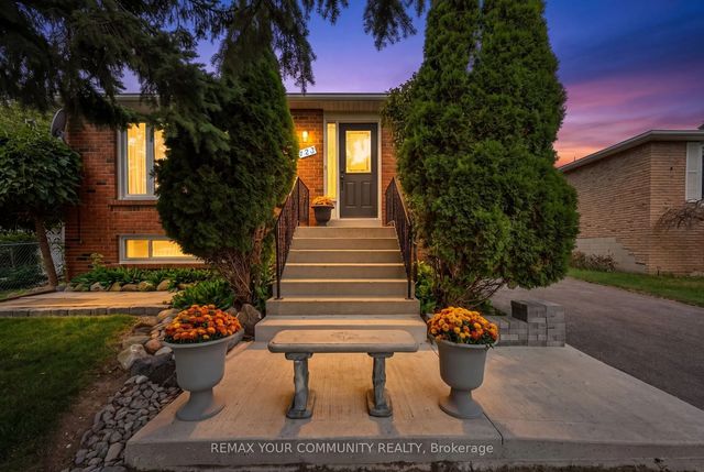123 Martin Street, Bradford West Gwillimbury