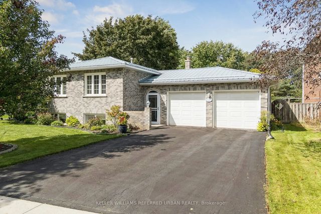 190 Hilltop Drive, East Gwillimbury