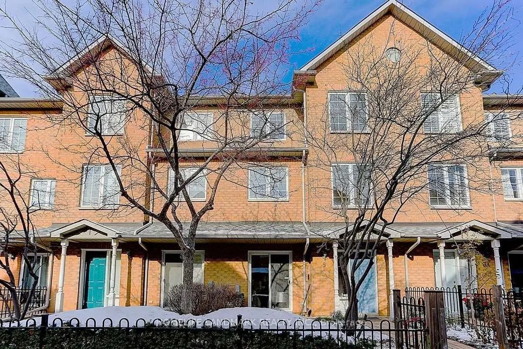 21 St Moritz Way 5, Markham