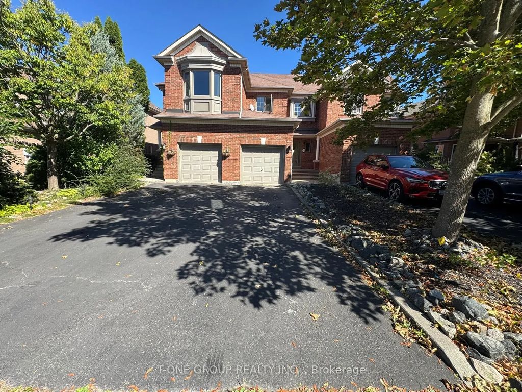 138 Denise Circle, Newmarket