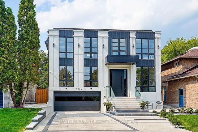202 Carlton Road, Markham