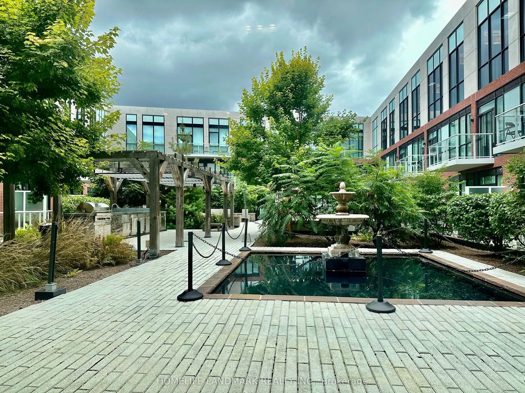 20 Fred Varley Drive 232, Markham
