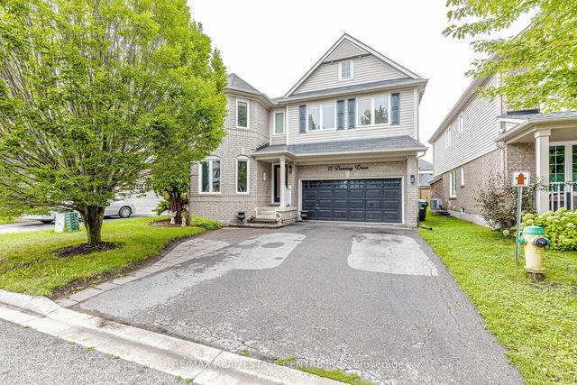 12 Dunning Drive, New Tecumseth