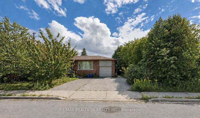468 Windhurst Gate #2bed Bsmnt, Richmond Hill