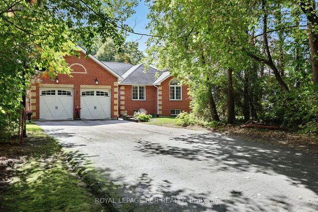 11 Fisher Drive, Adjala-Tosorontio