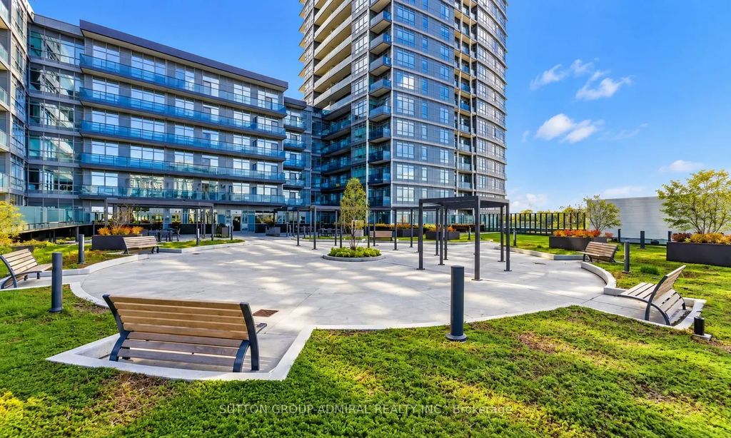 30 Upper Mall Way 416, Vaughan