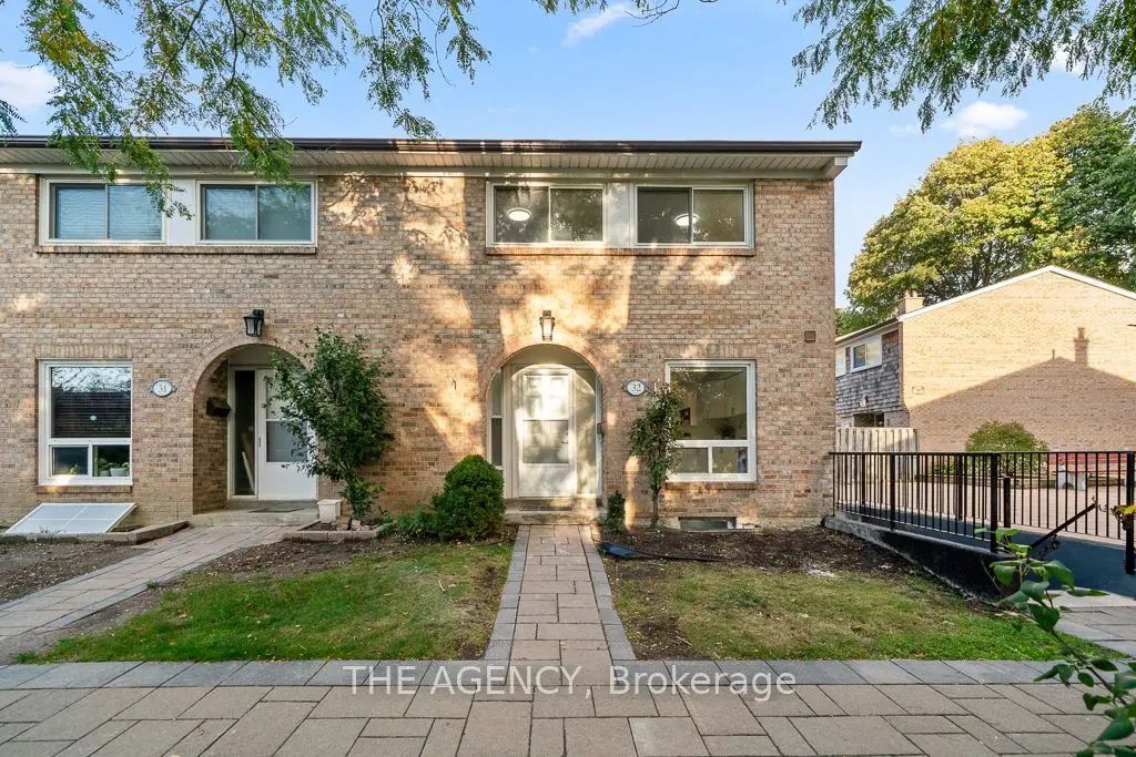 1 Wootten Way S 32, Markham