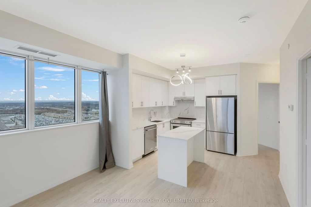 9000 Jane Street 2018, Vaughan