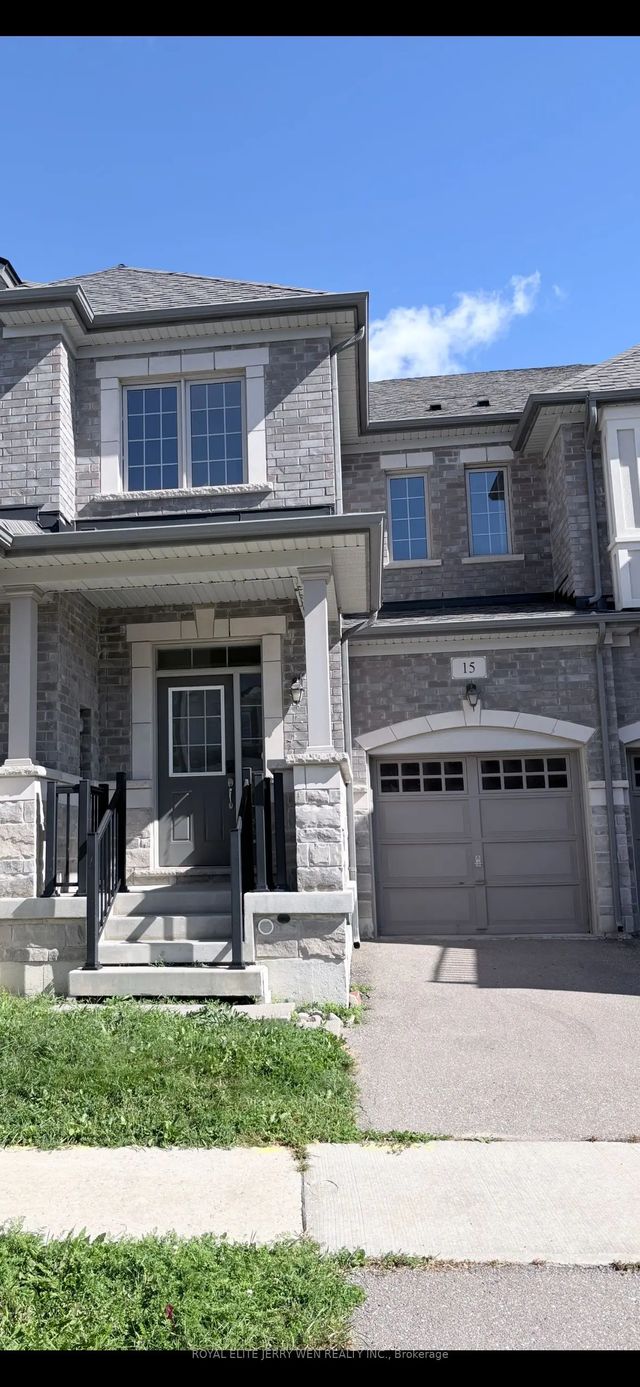 15 Collier Crescent, Markham