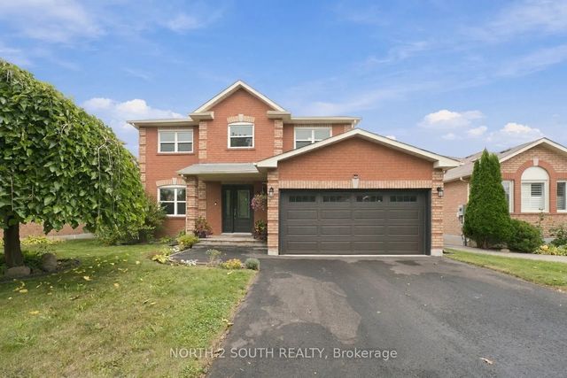 213 Melbourne Drive, Bradford West Gwillimbury