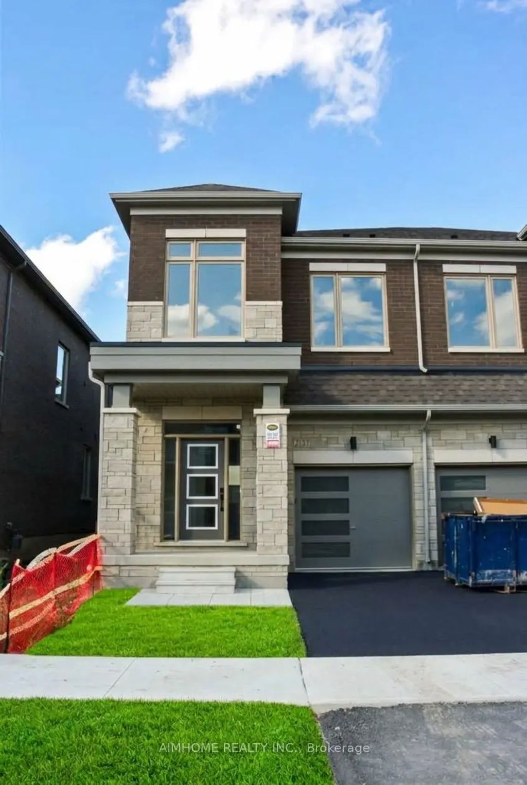 213 Hook Drive, Richmond Hill