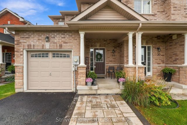 18 Bud Doucette Court, Uxbridge