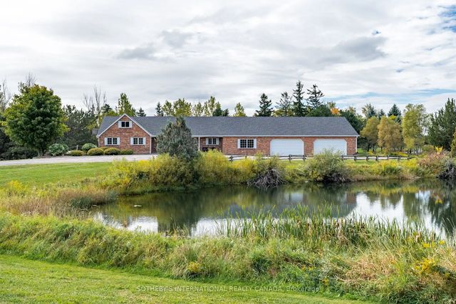 6055 17th Side Road, King