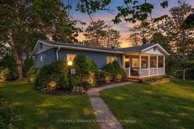 13 Hawthorne Drive, Innisfil