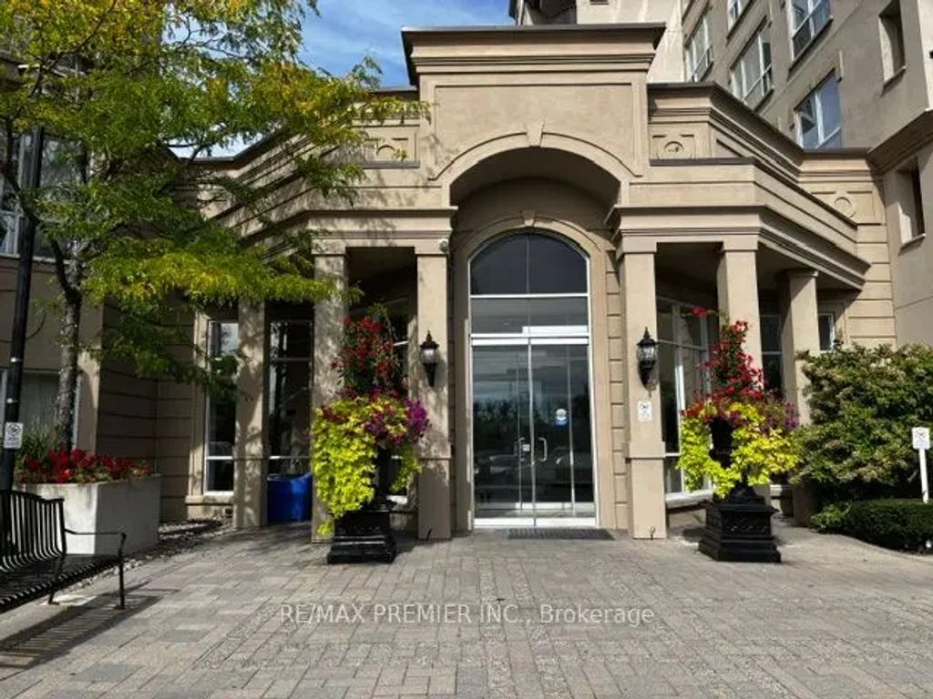 2 Maison Parc Court 712, Vaughan