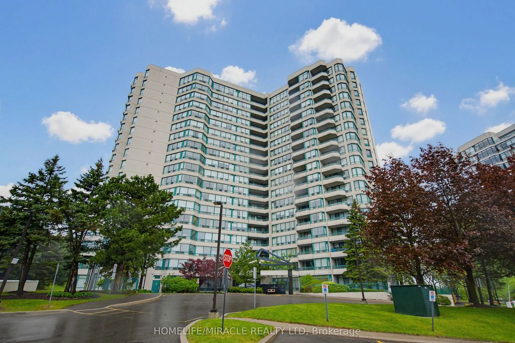 7250 Yonge Street Ph211, Vaughan